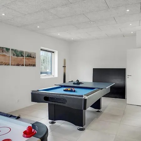 Feriehus In With Sauna *